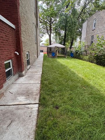 522 N Hamlin Avenue, Chicago, IL 60624