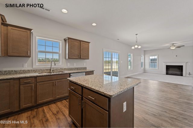 907 Miranda Court, Jacksonville, NC 28546