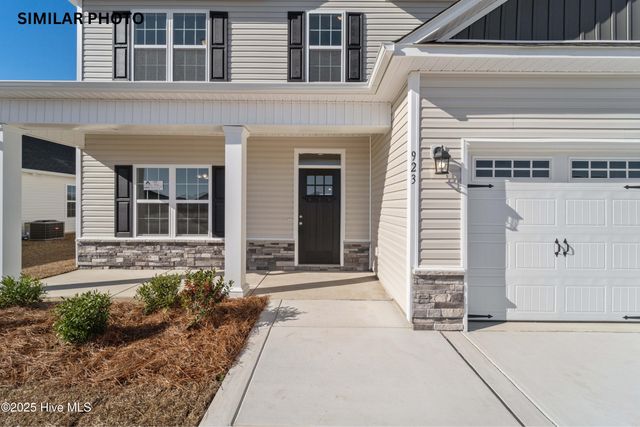 907 Miranda Court, Jacksonville, NC 28546