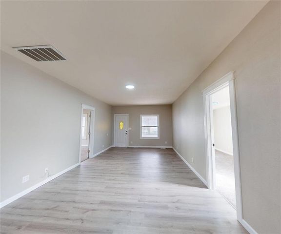 425 N Washington Street, Nevada, MO 64772