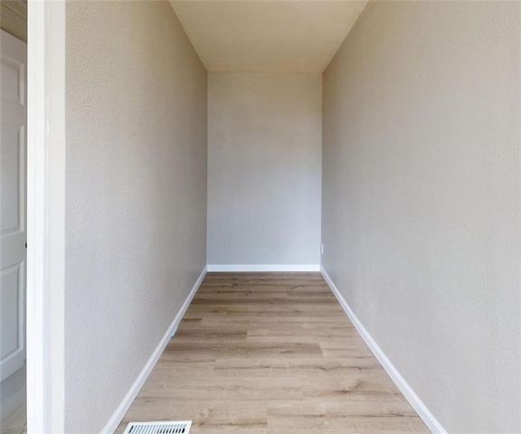 425 N Washington Street, Nevada, MO 64772