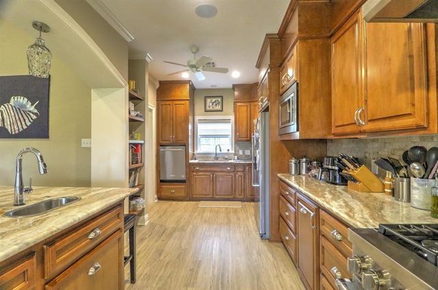 601 Archwood Street, Lake Charles, LA 70605