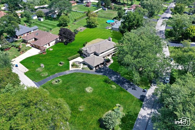 124 E Monterey Avenue, Schaumburg, IL 60193