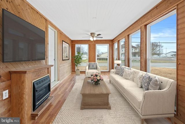 205 DELAWARE AVE, Harrington, DE 19952