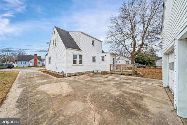 205 DELAWARE AVE, Harrington, DE 19952