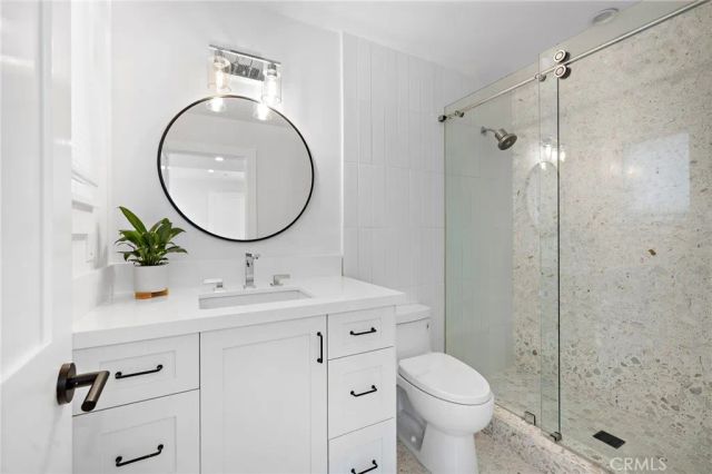330 Onyx Avenue, Newport Beach, CA 92662