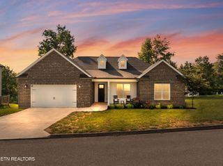 8106 Chapel Hill Lane, Knoxville, TN 37938