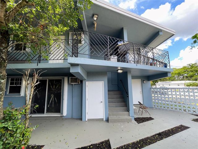 3760 SW 1st Street, Fort Lauderdale, FL 33312