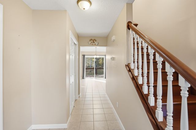 5180 Pine Valley Drive, Zanesville, OH 43701