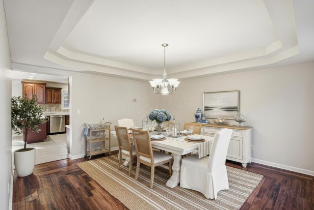 5180 Pine Valley Drive, Zanesville, OH 43701