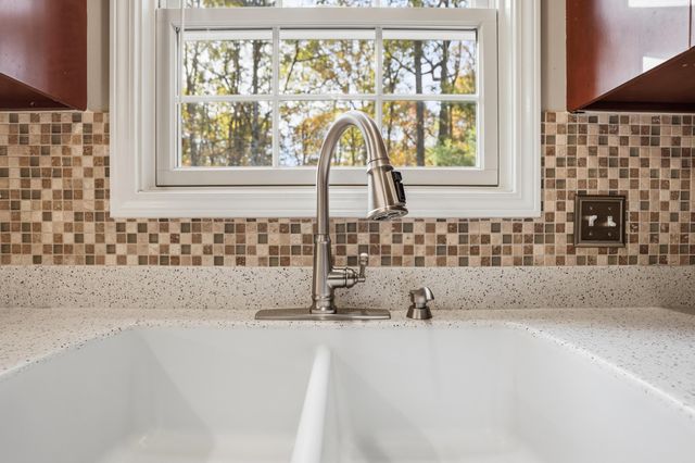 5180 Pine Valley Drive, Zanesville, OH 43701