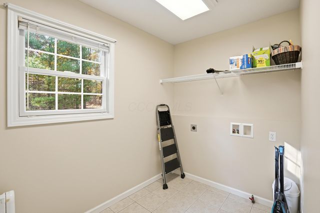 5180 Pine Valley Drive, Zanesville, OH 43701