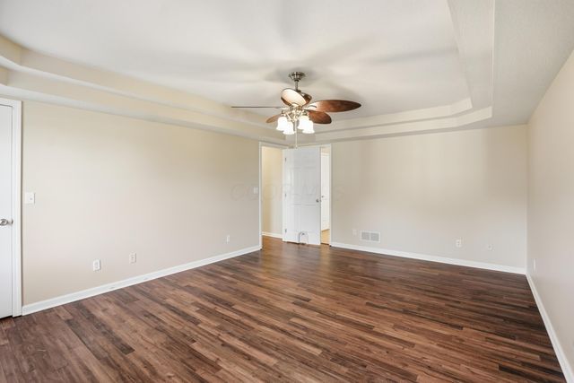 5180 Pine Valley Drive, Zanesville, OH 43701