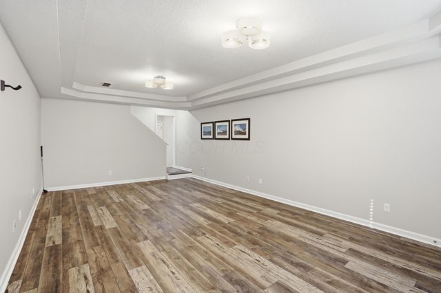 5180 Pine Valley Drive, Zanesville, OH 43701