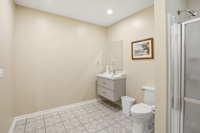 5180 Pine Valley Drive, Zanesville, OH 43701