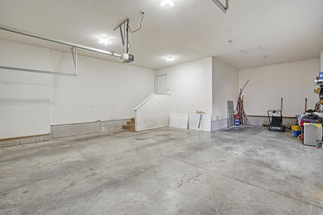 5180 Pine Valley Drive, Zanesville, OH 43701