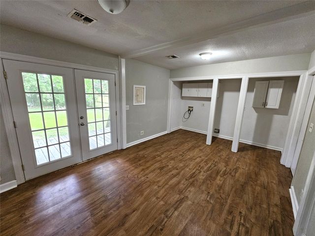 1211 17th Avenue N, Texas City, TX 77590