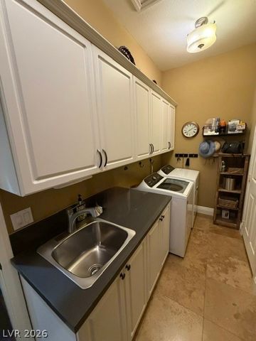 100 South Ring Dove Drive, Las Vegas, NV 89144
