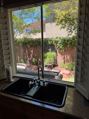 100 South Ring Dove Drive, Las Vegas, NV 89144