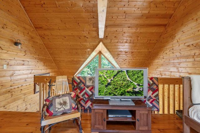 392 Oak Hills Drive, Morganton, GA 30560