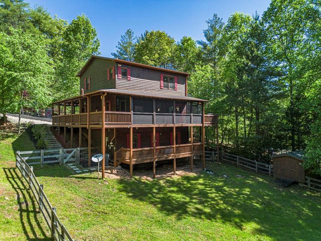 392 Oak Hills Drive, Morganton, GA 30560
