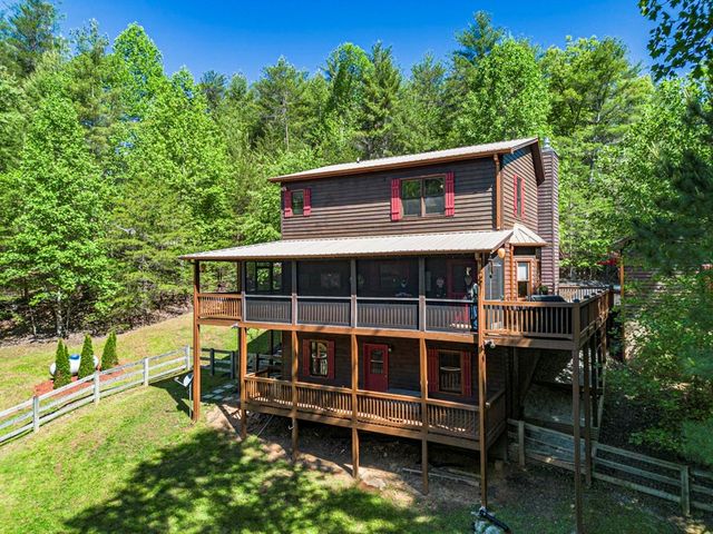 392 Oak Hills Drive, Morganton, GA 30560