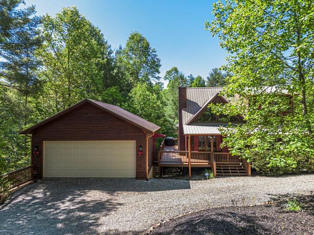392 Oak Hills Drive, Morganton, GA 30560