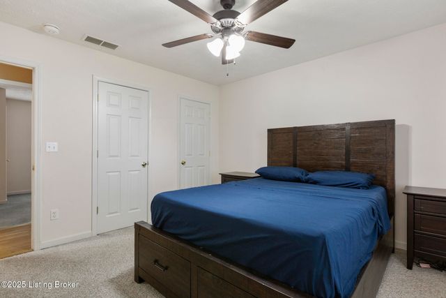 8805 Persistence Dr, Louisville, KY 40229