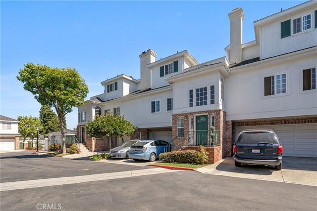 18723 Chapel Lane, Huntington Beach, CA 92646