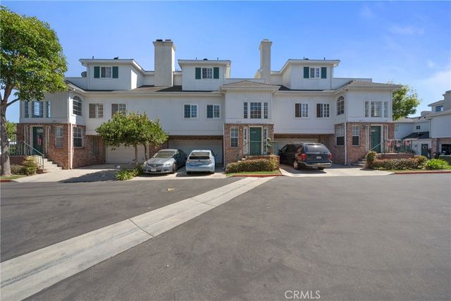 18723 Chapel Lane, Huntington Beach, CA 92646