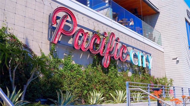 18723 Chapel Lane, Huntington Beach, CA 92646