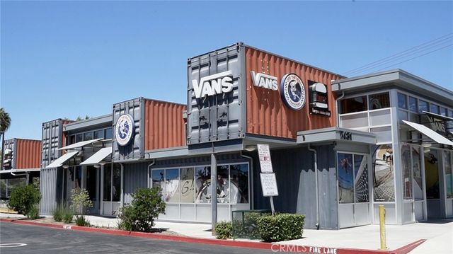 18723 Chapel Lane, Huntington Beach, CA 92646
