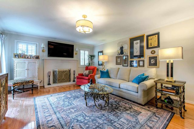 123 Cambridge Place Drive, Little Rock, AR 72227