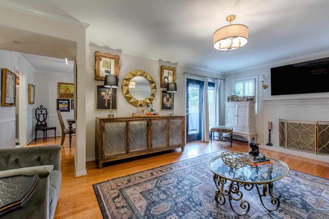 123 Cambridge Place Drive, Little Rock, AR 72227