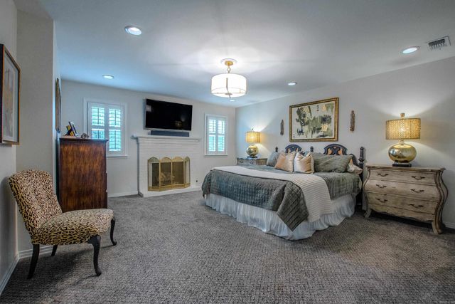 123 Cambridge Place Drive, Little Rock, AR 72227