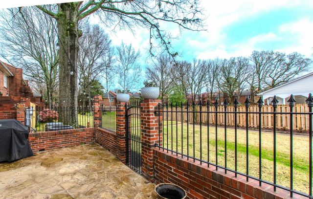 123 Cambridge Place Drive, Little Rock, AR 72227