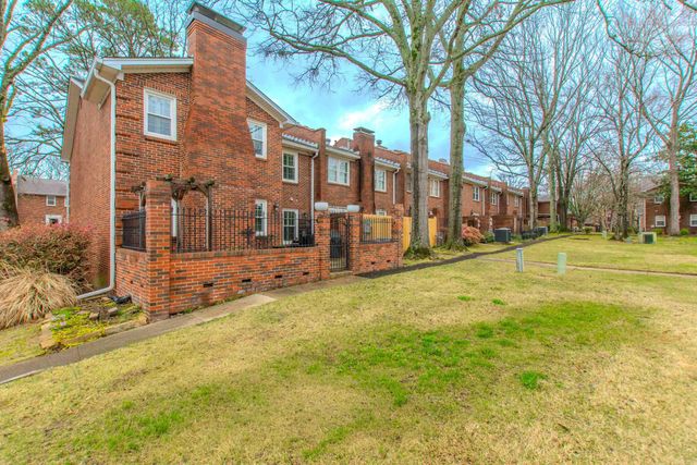 123 Cambridge Place Drive, Little Rock, AR 72227