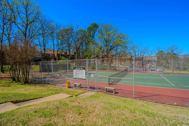 123 Cambridge Place Drive, Little Rock, AR 72227