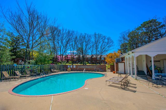 123 Cambridge Place Drive, Little Rock, AR 72227