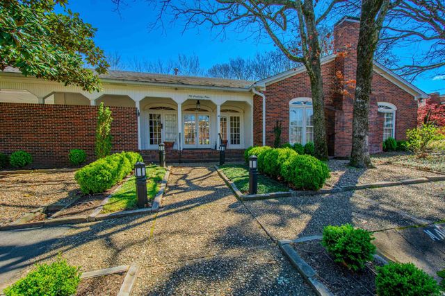 123 Cambridge Place Drive, Little Rock, AR 72227