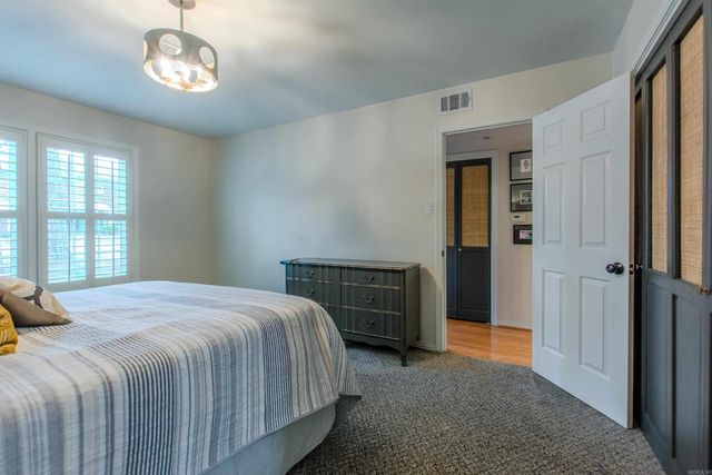 123 Cambridge Place Drive, Little Rock, AR 72227