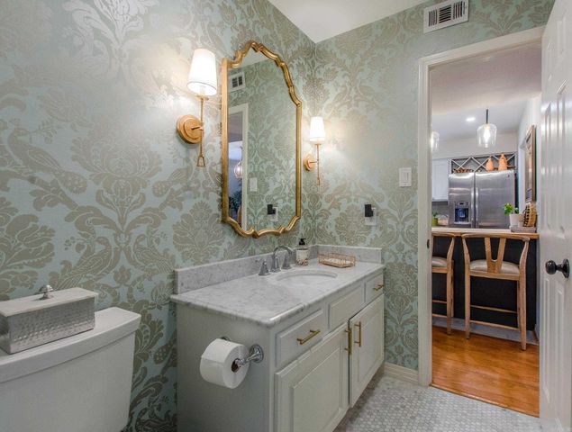 123 Cambridge Place Drive, Little Rock, AR 72227