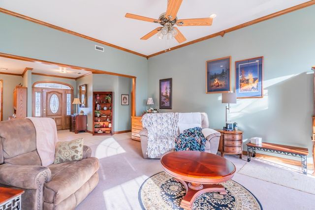 1300 N Locust Street, Newark, AR 72562