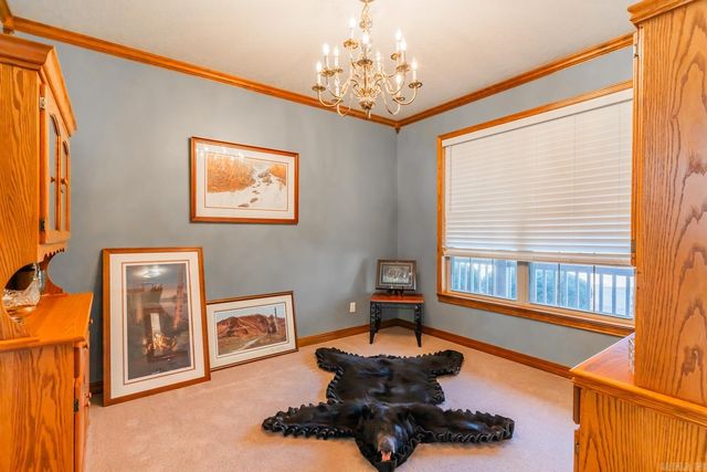 1300 N Locust Street, Newark, AR 72562