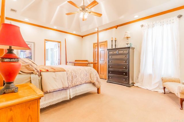 1300 N Locust Street, Newark, AR 72562