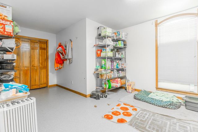 1300 N Locust Street, Newark, AR 72562