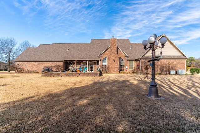 1300 N Locust Street, Newark, AR 72562