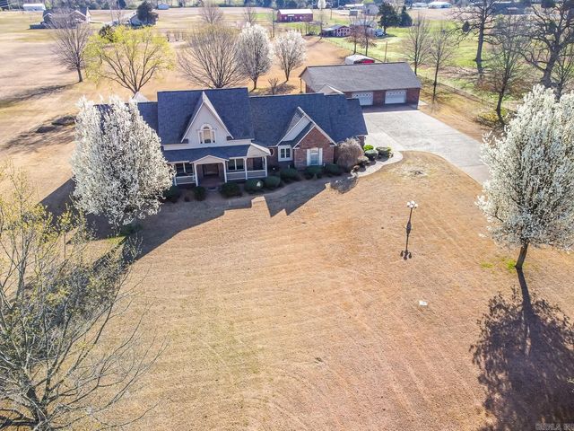 1300 N Locust Street, Newark, AR 72562