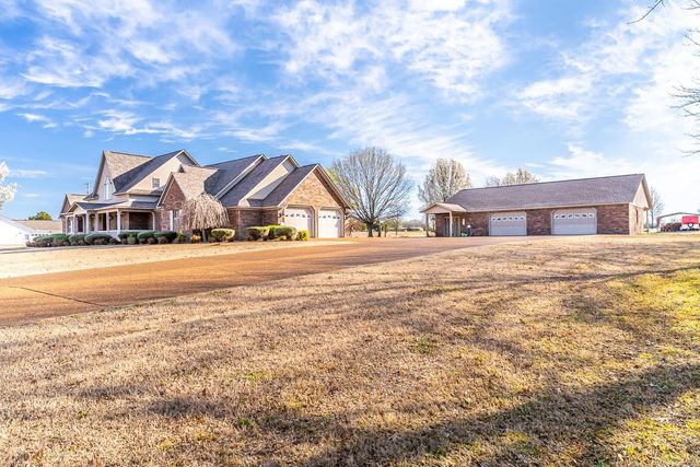 1300 N Locust Street, Newark, AR 72562