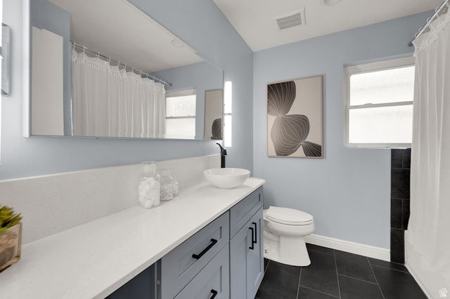 2402 E BEACON DR, Salt Lake City, UT 84108